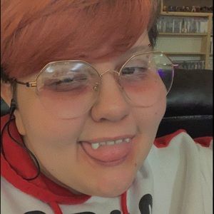 Meet your Posher, Theo